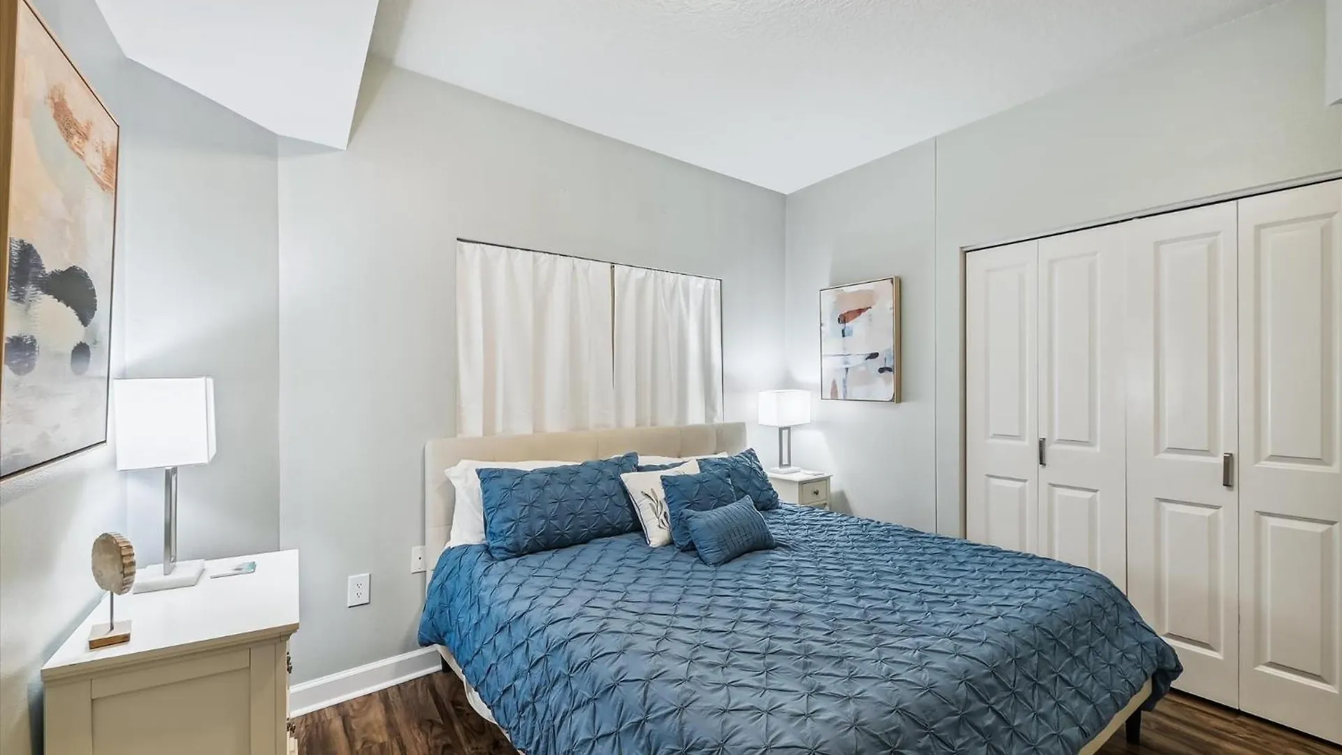 Shores Of Panama 630-1Bdbunks, Sleeps 6, Beach Front! Free Fun! Reserved Parking Space Condo Panama City Beach Apartment